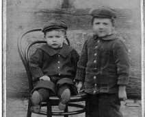 Opa_JakoDegen+Bruder Opa Jakob Degen - rechts - mit seinem Bruder Nikolaus - er war 1901 geboren, zwei Jahre jünger als Opa Jadek