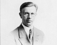 Philipp Leibfritz Philipp Leibfritz, Bruder von Oma Katharina, 1923 nach Amerika ausgewandert,gestorben am 4. Februar 1927, laut der Sippschaftstafel starb er an einem...